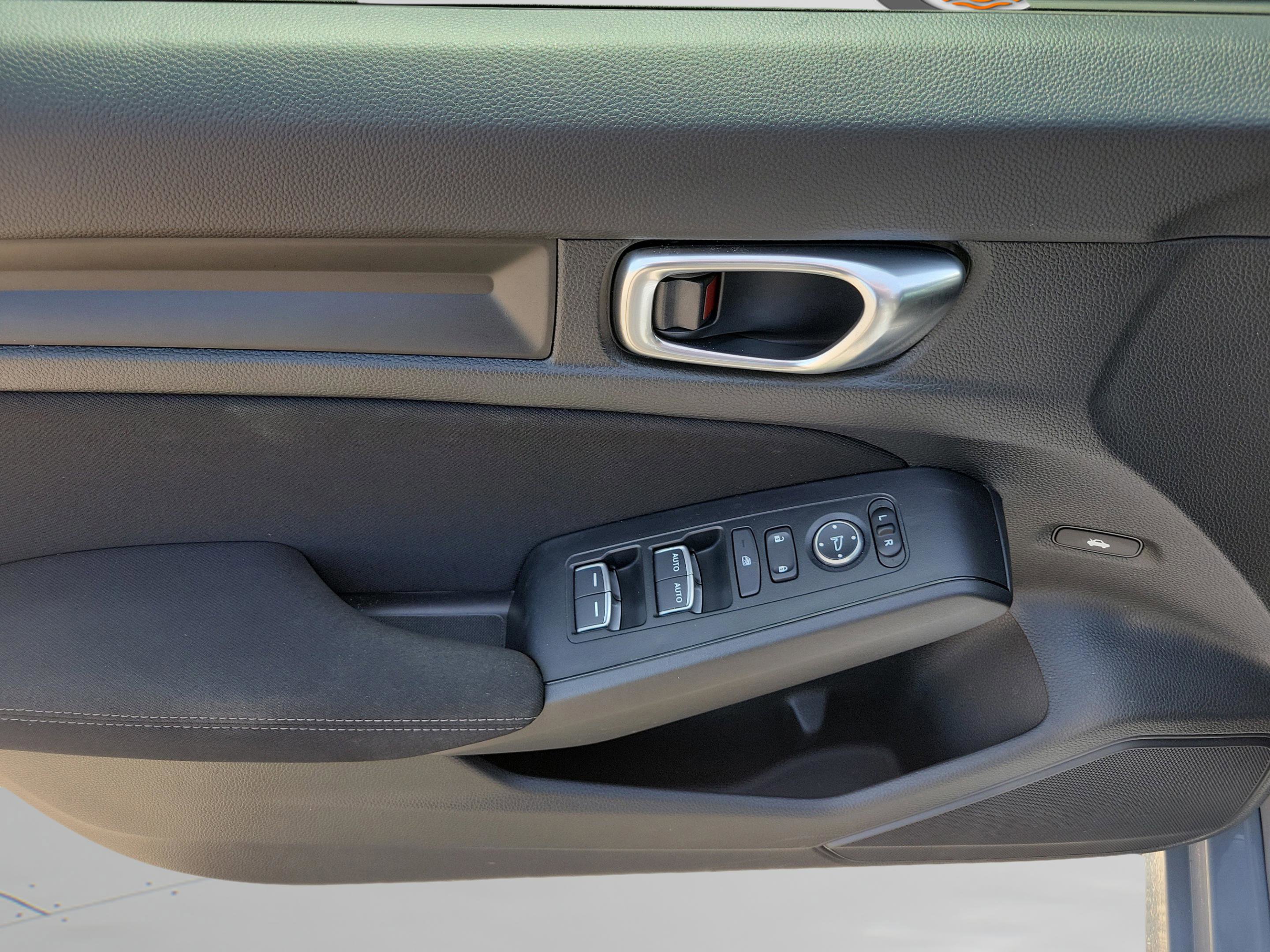 Used 2024 Honda Civic Sport image 23