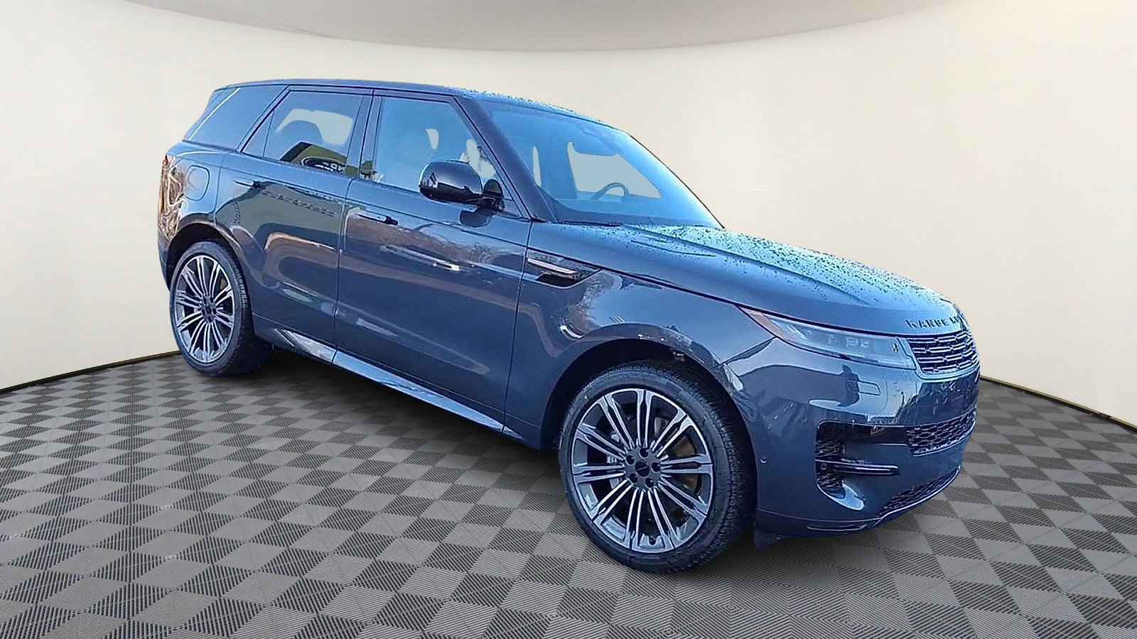 New 2026 Land Rover Range Rover Sport SE image 2