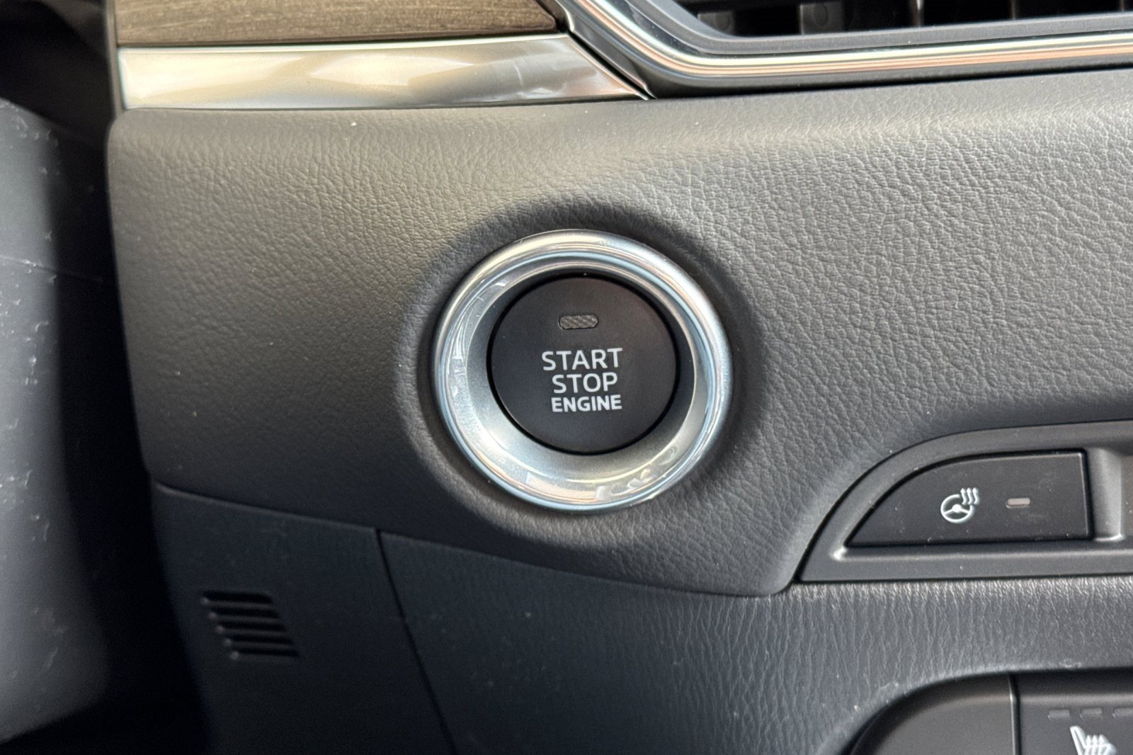 New 2025 MAZDA CX-5 Signature image 25