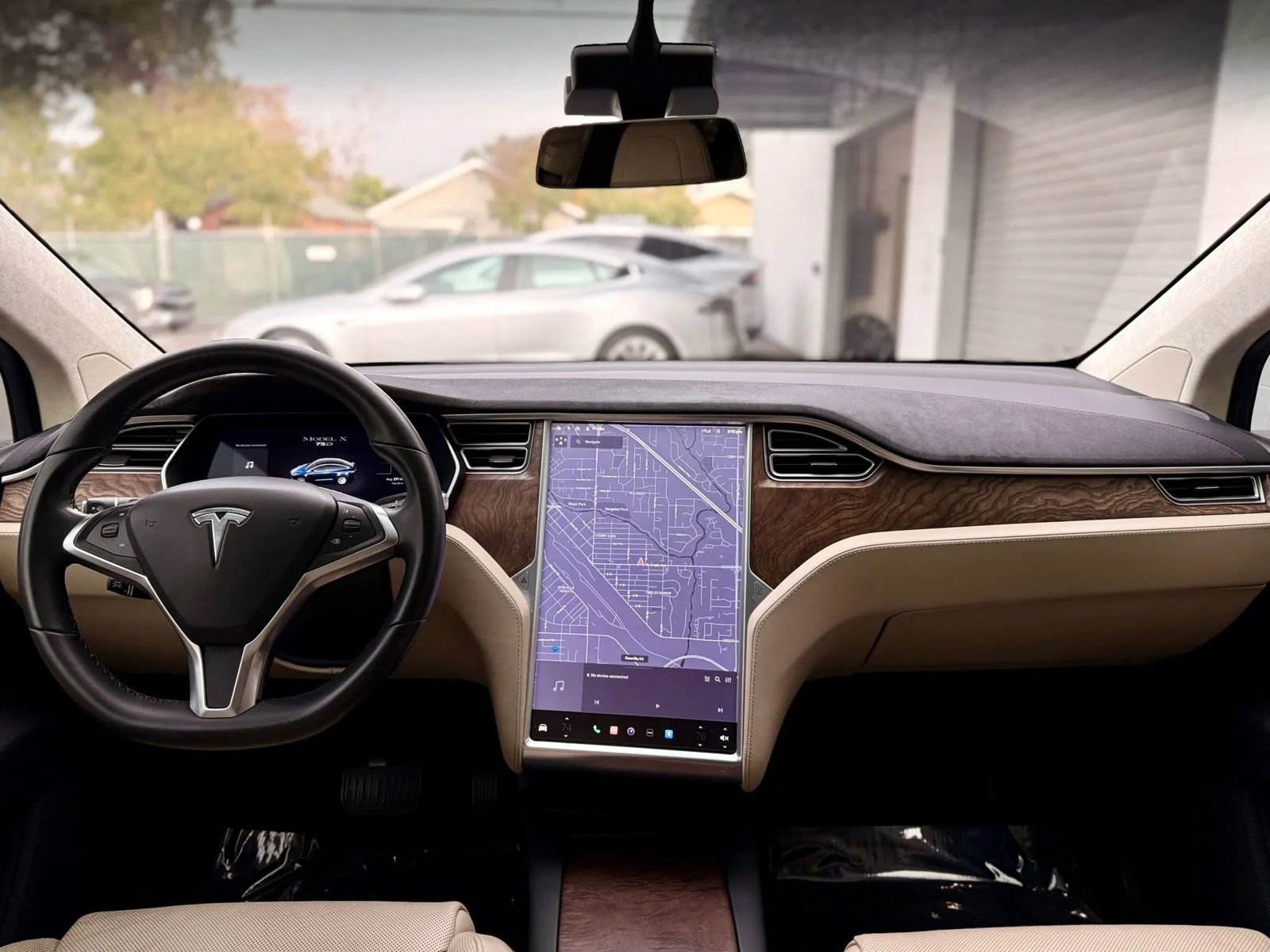 Used 2016 Tesla Model X 75D image 11