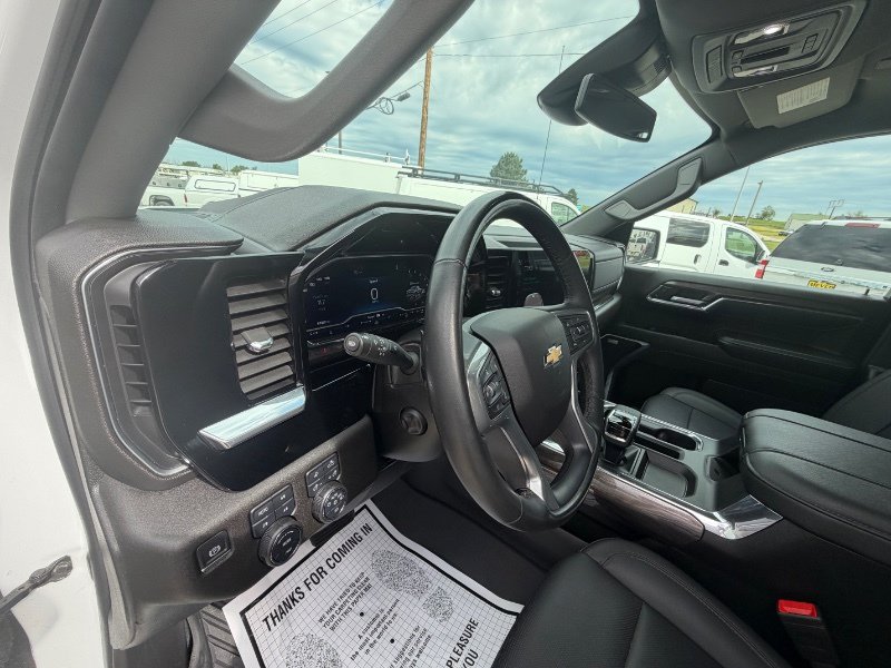 Used 2024 Chevrolet Silverado 1500 LTZ AWD/4WD image 15