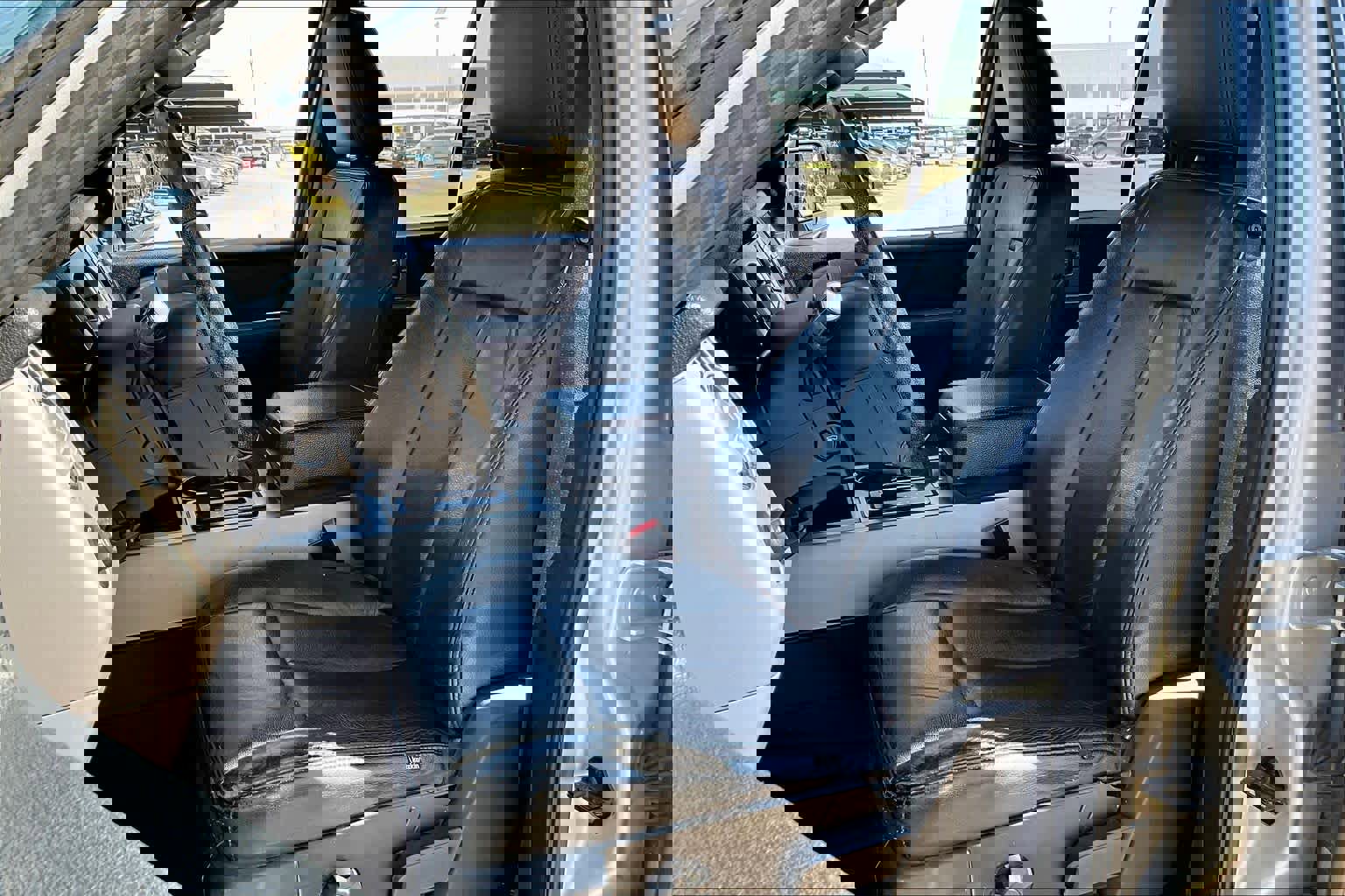 Used 2017 Ford Expedition XLT AWD/4WD image 7