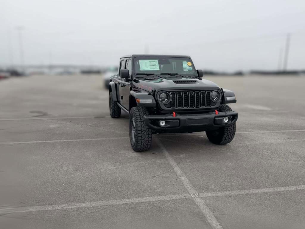 New 2026 Jeep Gladiator Mojave image 17