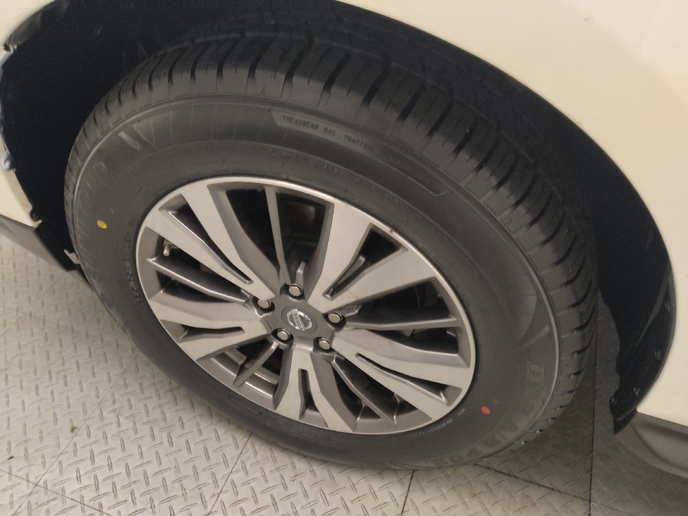 Used 2018 Nissan Pathfinder SV AWD/4WD image 31