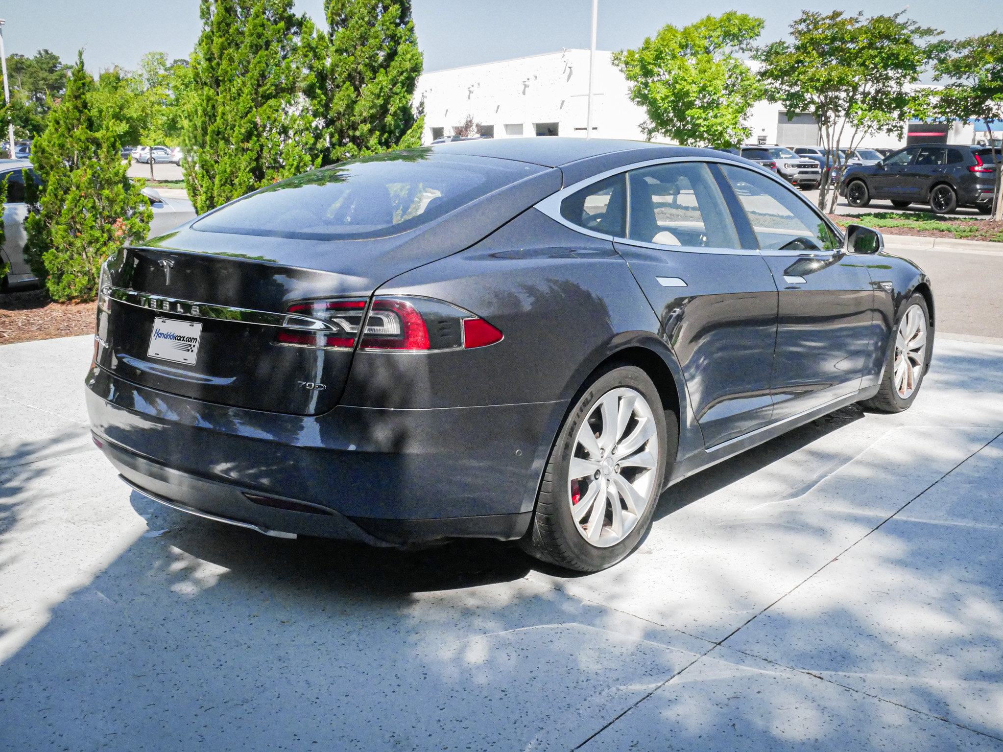 Used 2015 Tesla Model S 70D AWD/4WD image 11