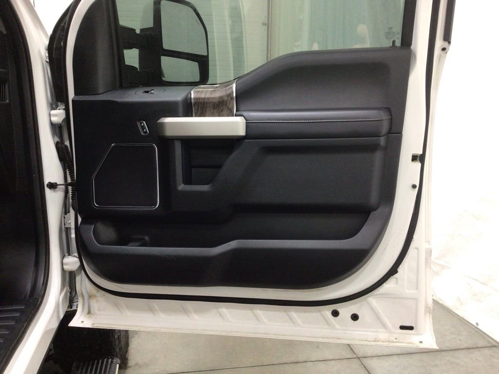 Used 2018 Ford F250 Lariat w/ Lariat Ultimate Package image 36