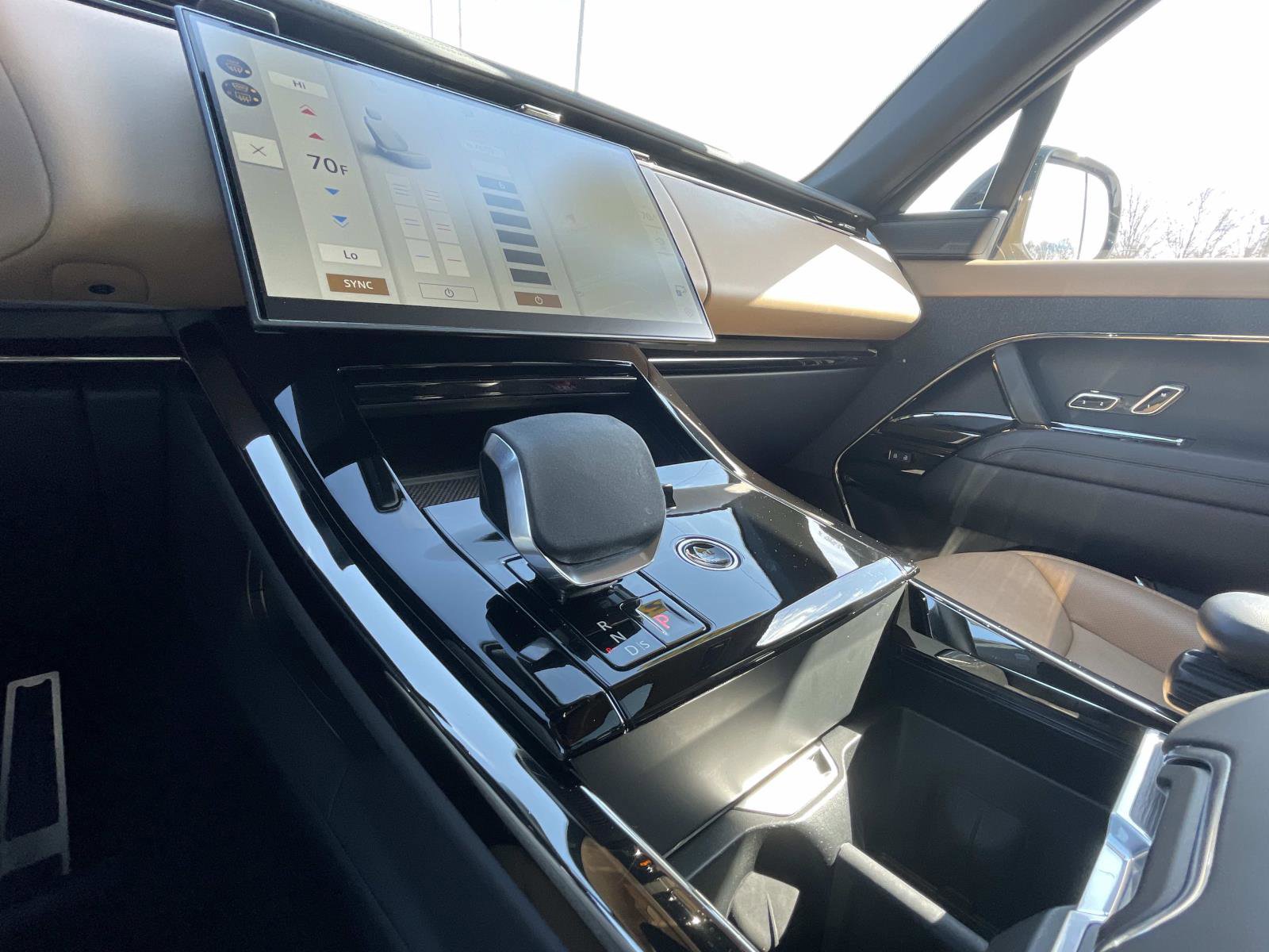 Used 2024 Land Rover Range Rover Sport Dynamic SE image 30