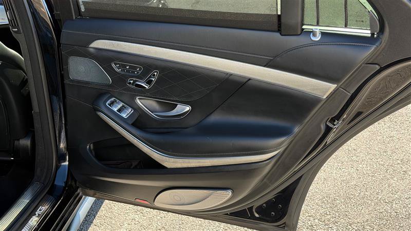 Used 2015 Mercedes-Benz S 63 AMG 4MATIC Sedan image 40