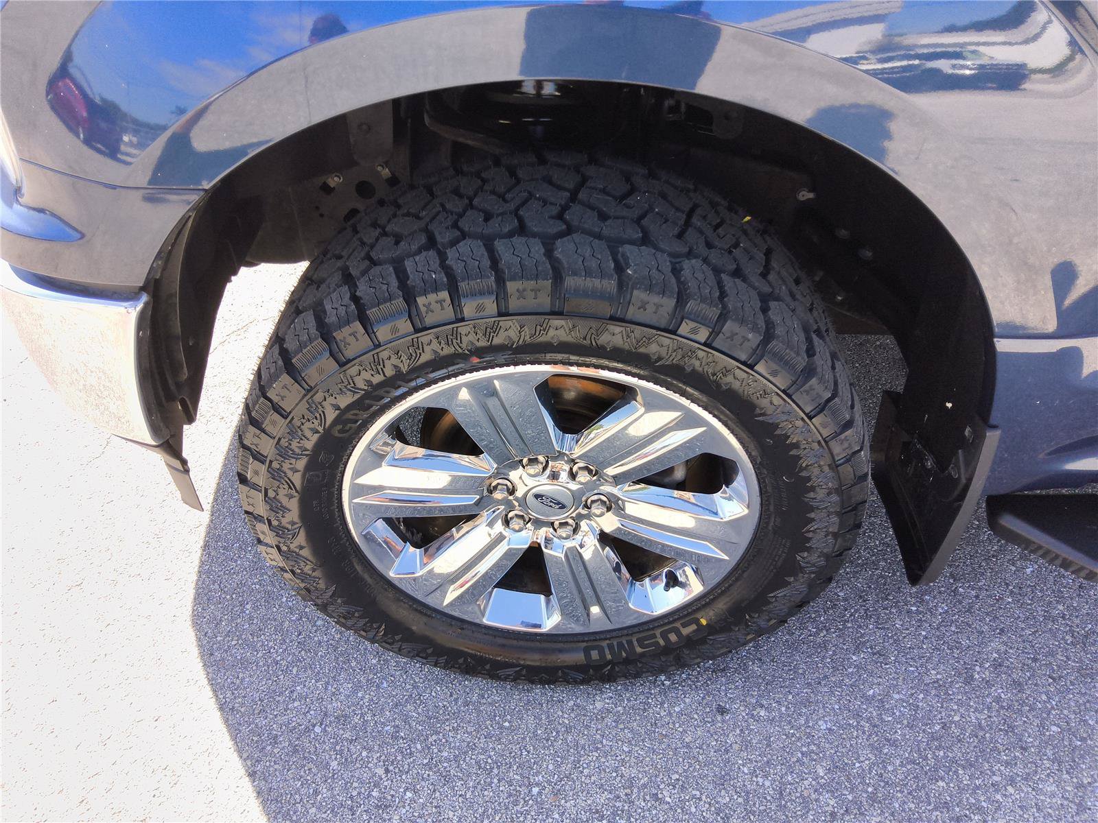 Used 2018 Ford F150 XLT w/ Equipment Group 302A Luxury RWD image 10
