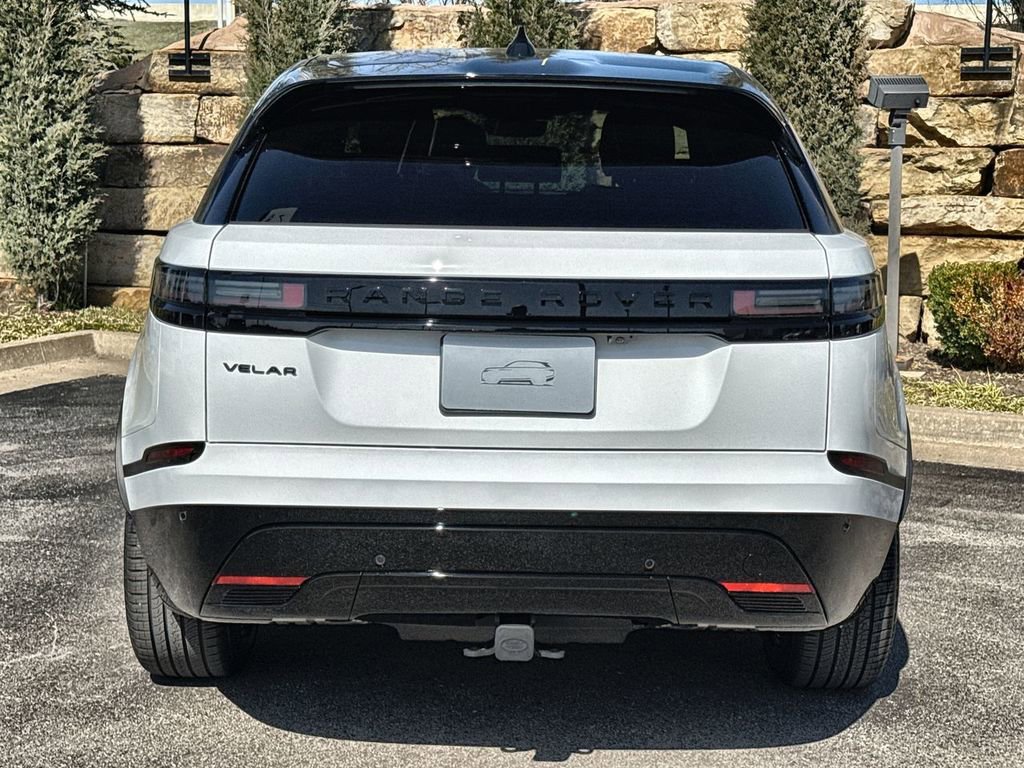 Certified 2025 Land Rover Range Rover Velar Dynamic SE image 4