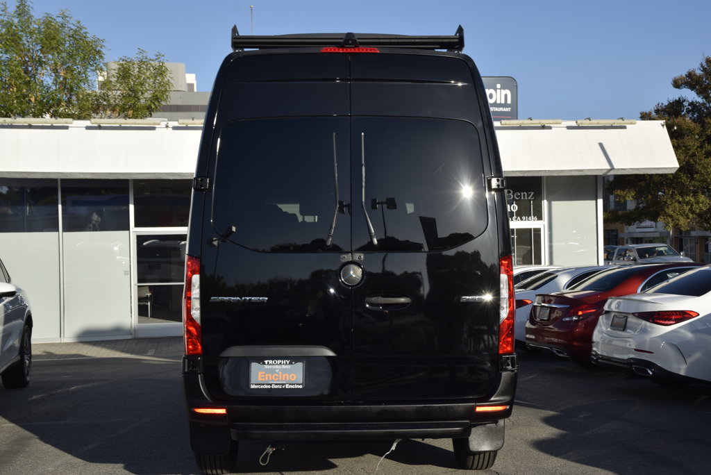 Used 2019 Mercedes-Benz Sprinter 2500 image 4