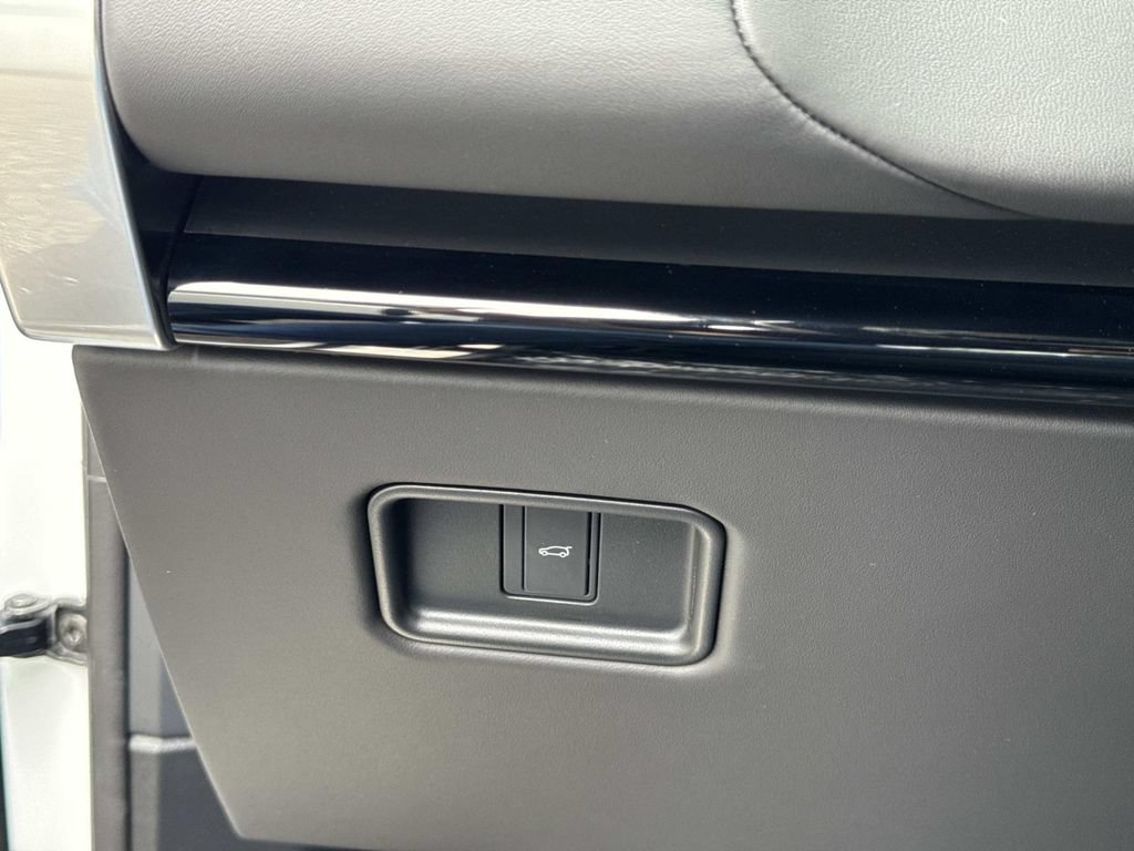 New 2026 Land Rover Range Rover SE AWD/4WD image 31
