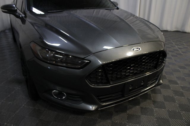 Used 2015 Ford Fusion SE w/ Equipment Group 201A image 25