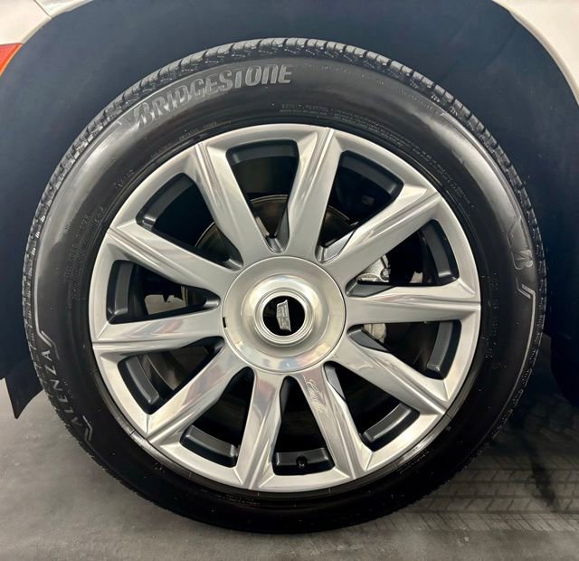 Used 2022 Cadillac Escalade Premium Luxury Platinum RWD image 11
