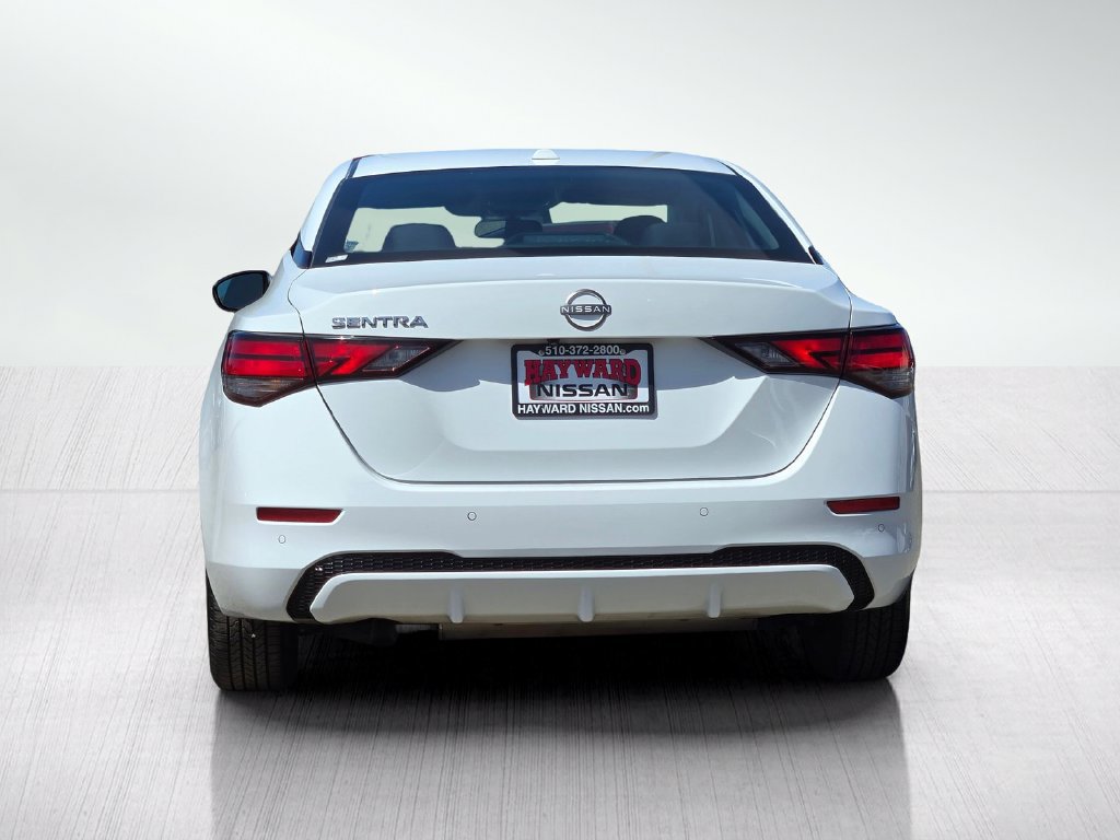 Used 2025 Nissan Sentra SV FWD image 6