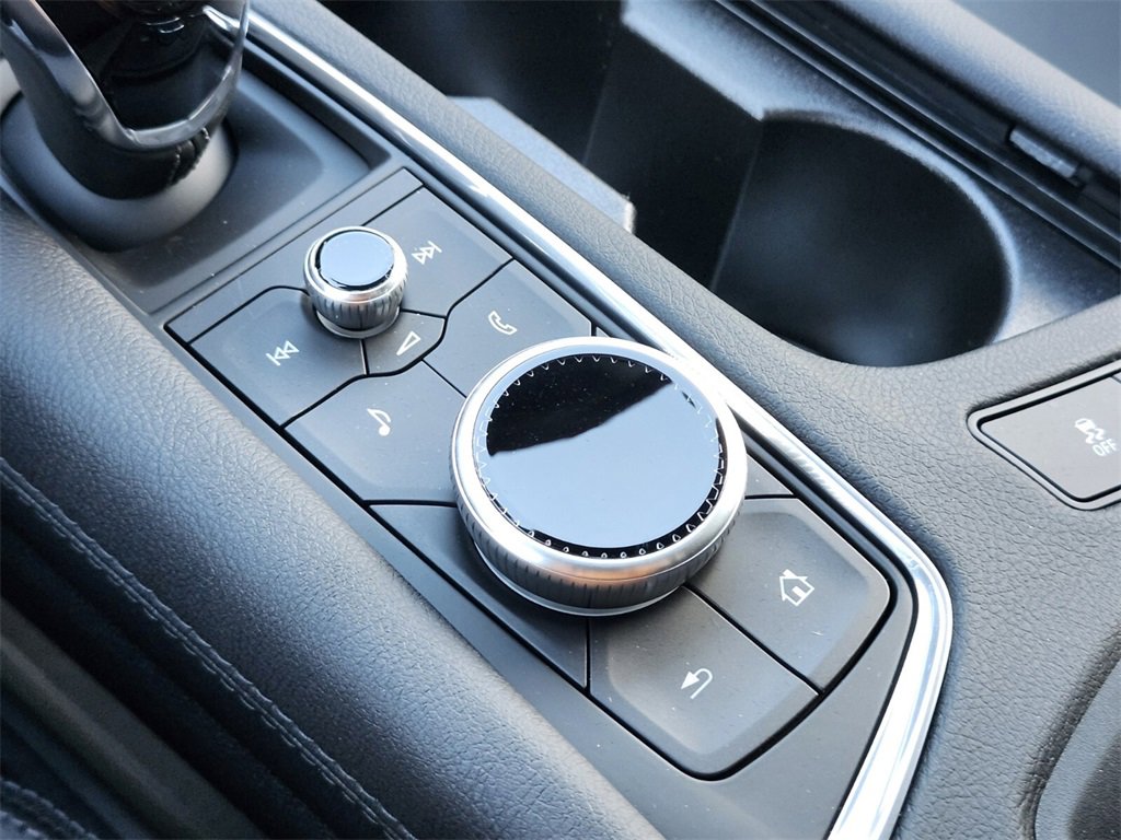 New 2026 Cadillac XT5 Luxury image 23