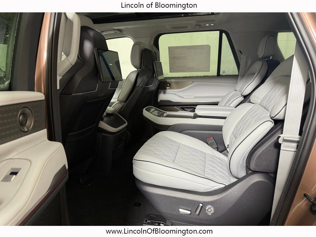 New 2025 Lincoln Navigator L Black Label AWD/4WD image 50