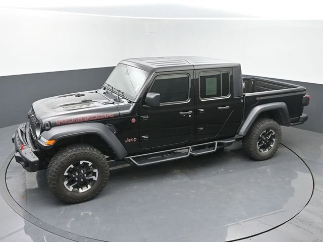 Used 2024 Jeep Gladiator Rubicon w/ Technology Group AWD/4WD image 31