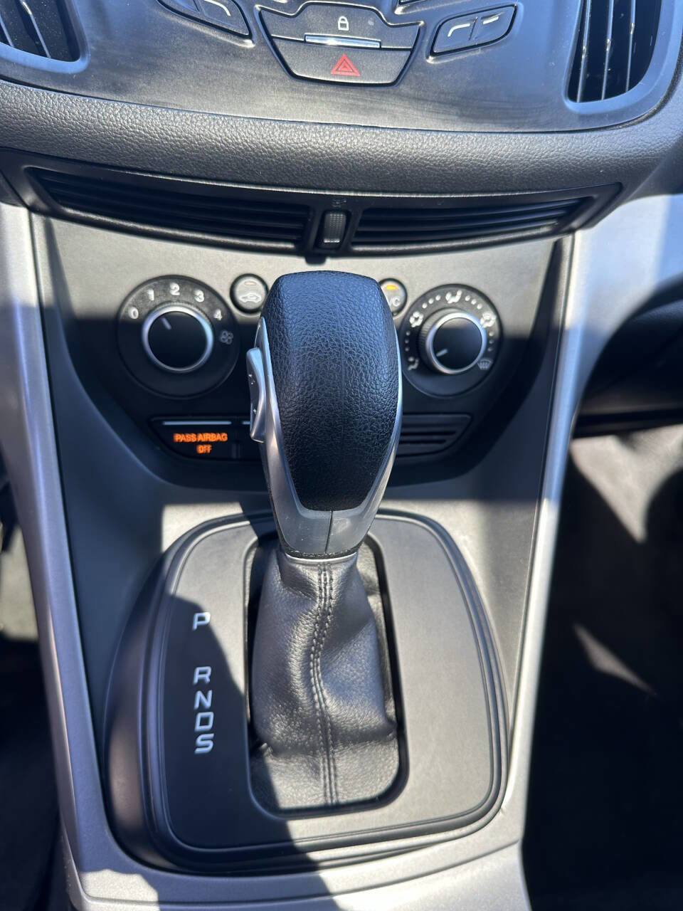 Used 2016 Ford Escape SE w/ SE Cold Weather Package image 32