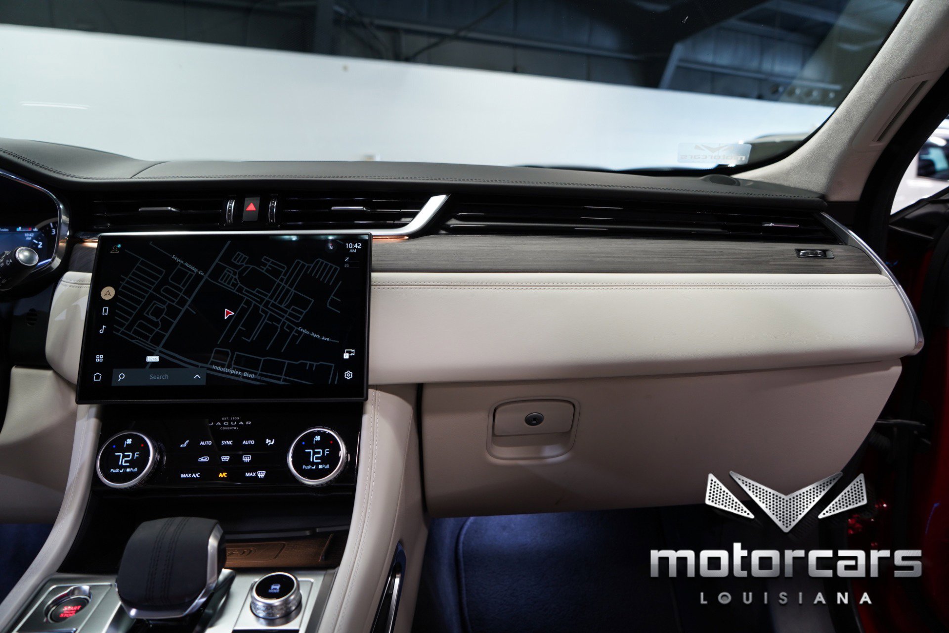 Used 2023 Jaguar F-PACE S AWD/4WD image 33