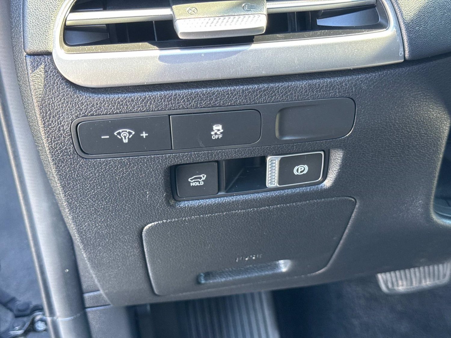Used 2024 Hyundai Palisade SEL FWD image 33