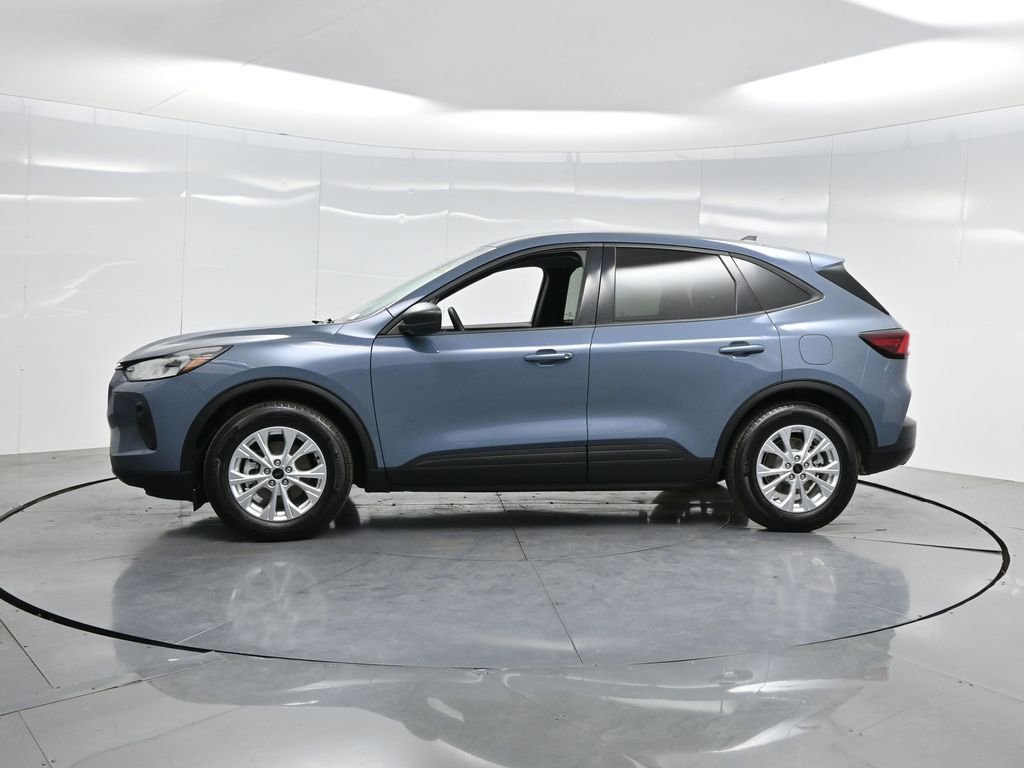 Used 2025 Ford Escape Active image 38