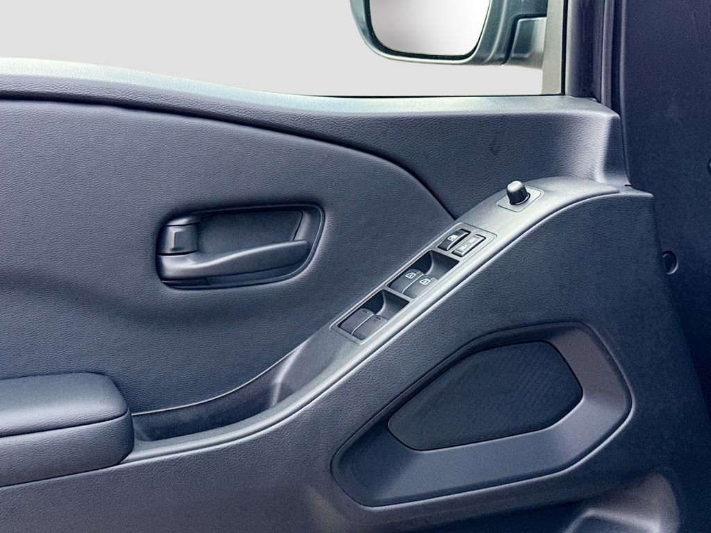 New 2026 Nissan Frontier S image 17