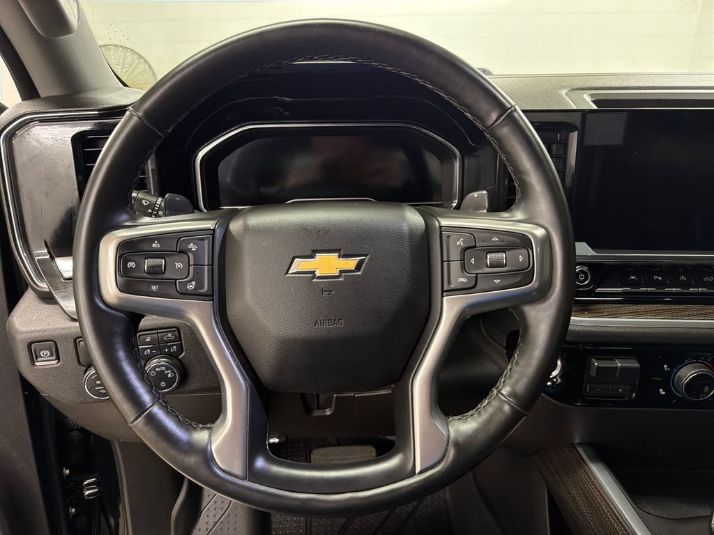 Used 2025 Chevrolet Silverado 1500 LT w/ All Star Edition Plus RWD image 18
