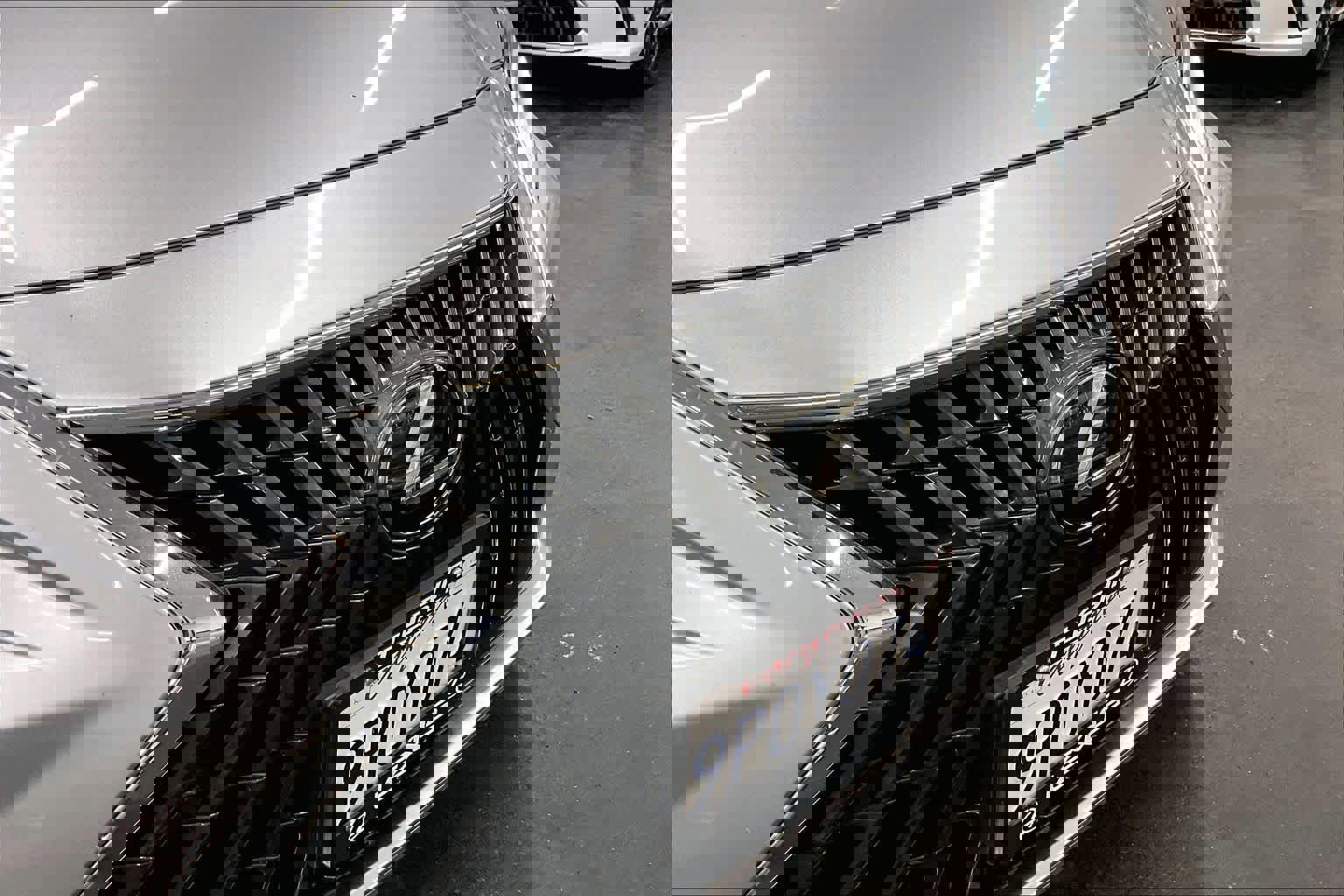 Used 2025 Lexus ES 300h w/ Premium Package image 29