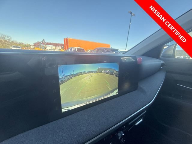 Certified 2025 Nissan Kicks SV image 17