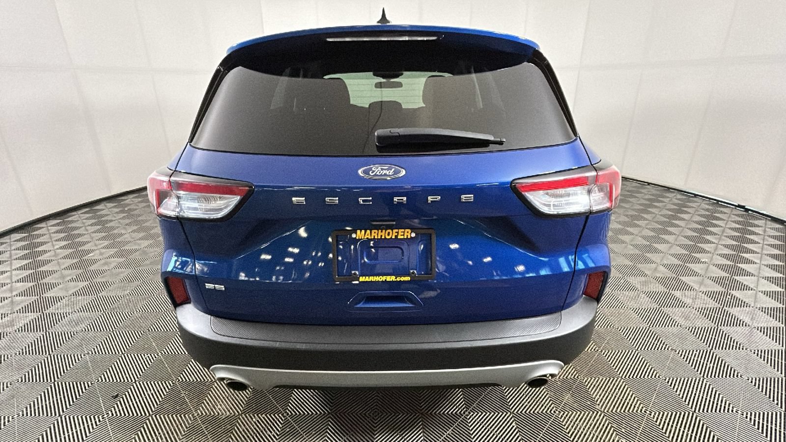 Used 2022 Ford Escape SE w/ Convenience Package FWD image 3