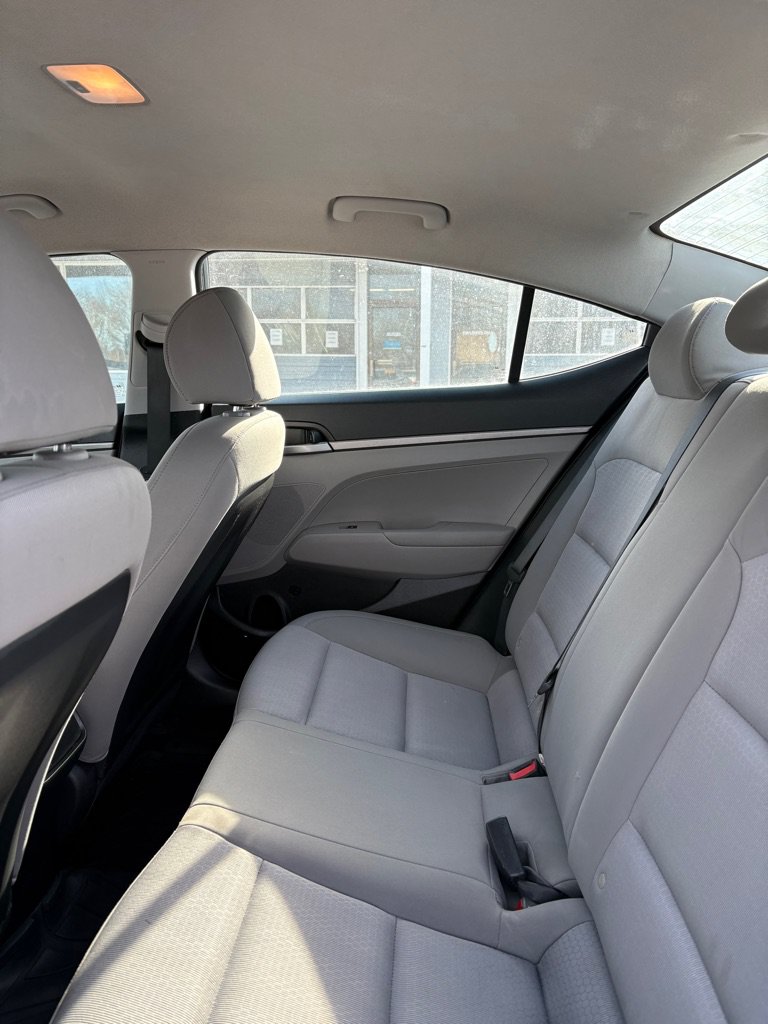 Used 2017 Hyundai Elantra SE FWD image 10