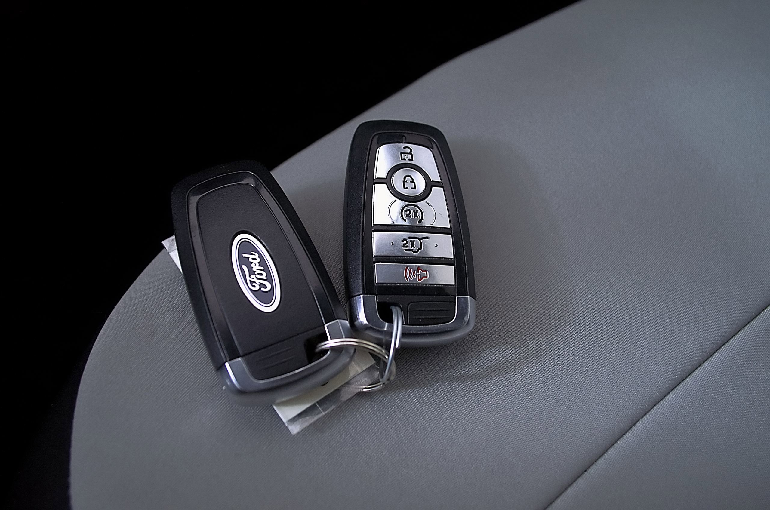 Used 2023 Ford Explorer XLT w/ Equipment Group 202A image 29