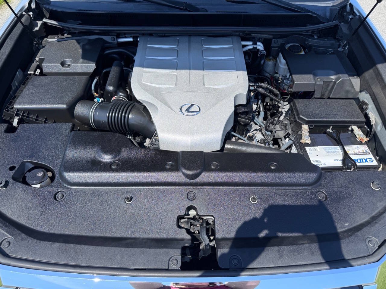 Used 2015 Lexus GX 460 w/ Premium Package AWD/4WD image 18