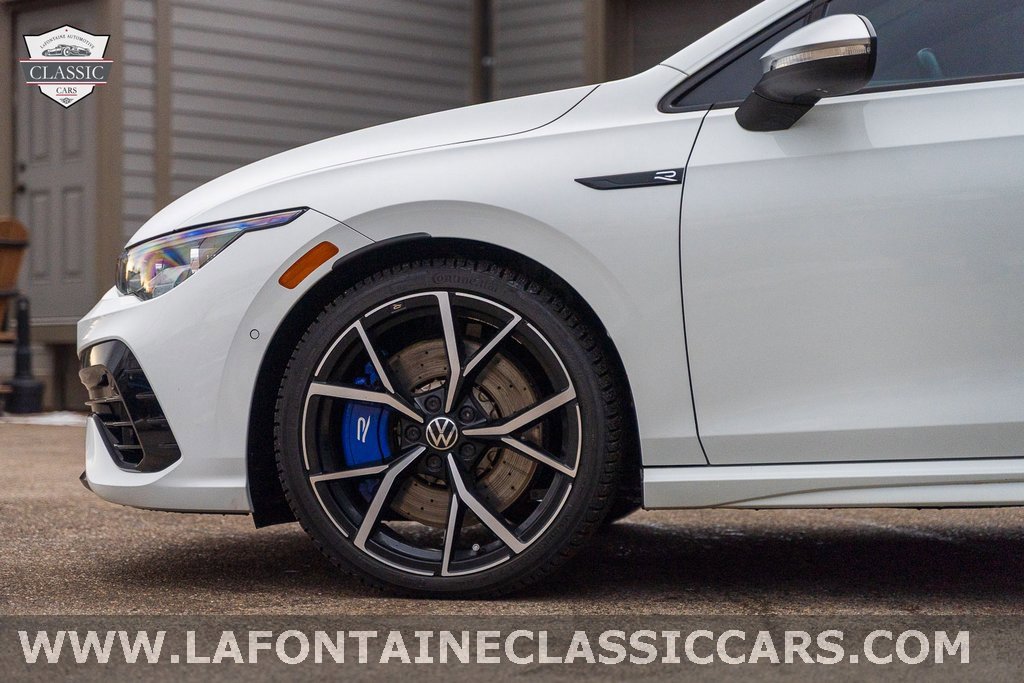 Used 2022 Volkswagen Golf R image 17