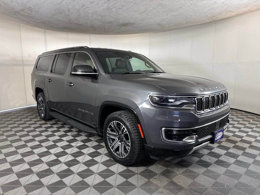 Certified 2024 Jeep Wagoneer L Series II w/ Flexible Seating Group AWD/4WD image 3
