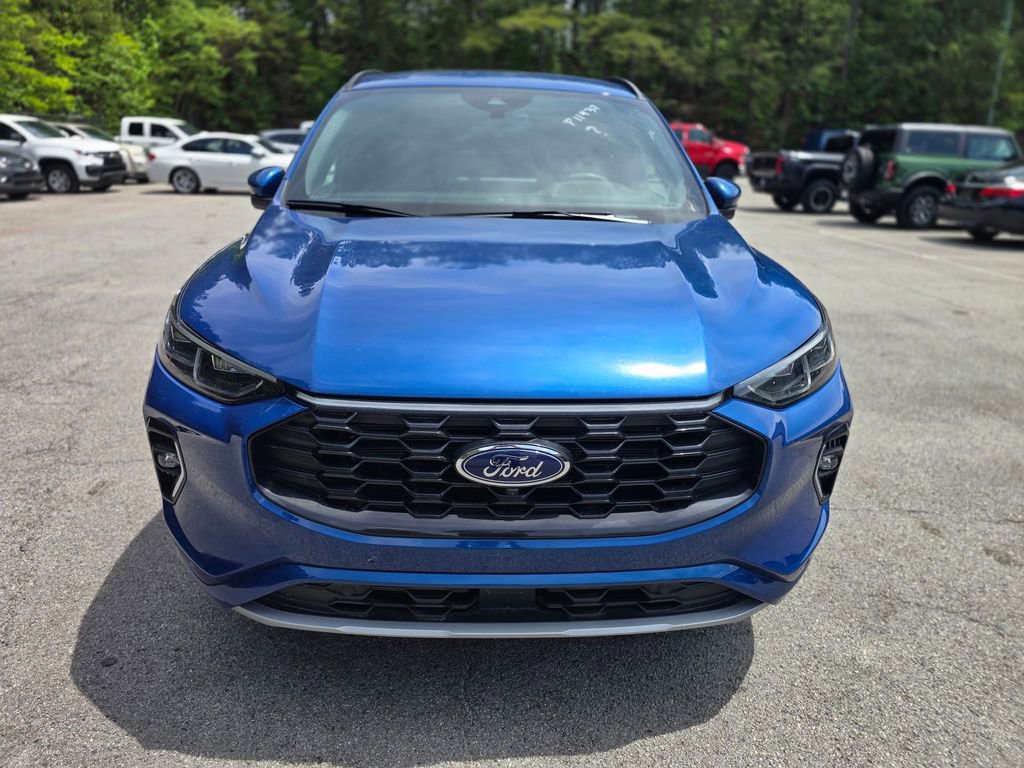 Used 2023 Ford Escape ST-Line Elite AWD/4WD image 3