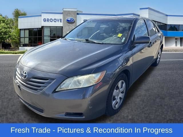 Used 2009 Toyota Camry LE FWD image 1