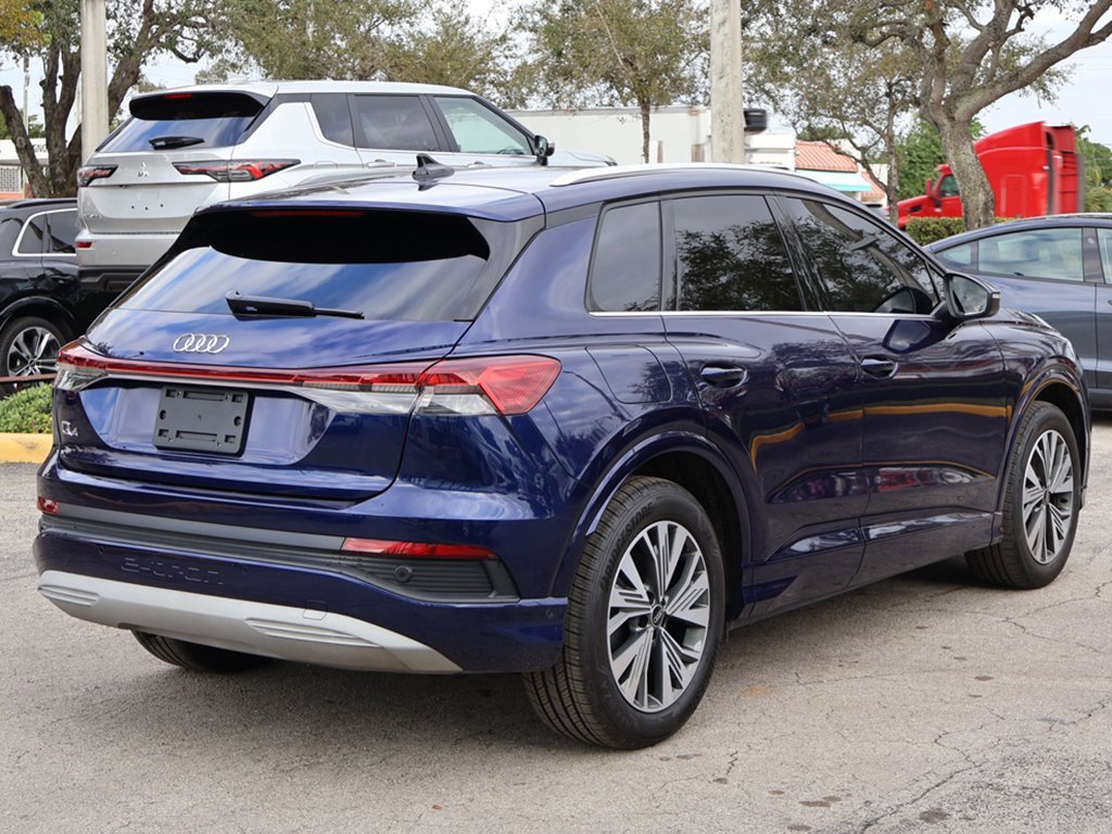 Used 2023 Audi Q4 e-tron Premium Plus w/ Premium Plus image 12