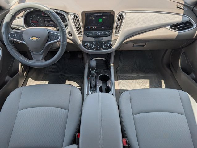 Used 2025 Chevrolet Malibu LT FWD image 5