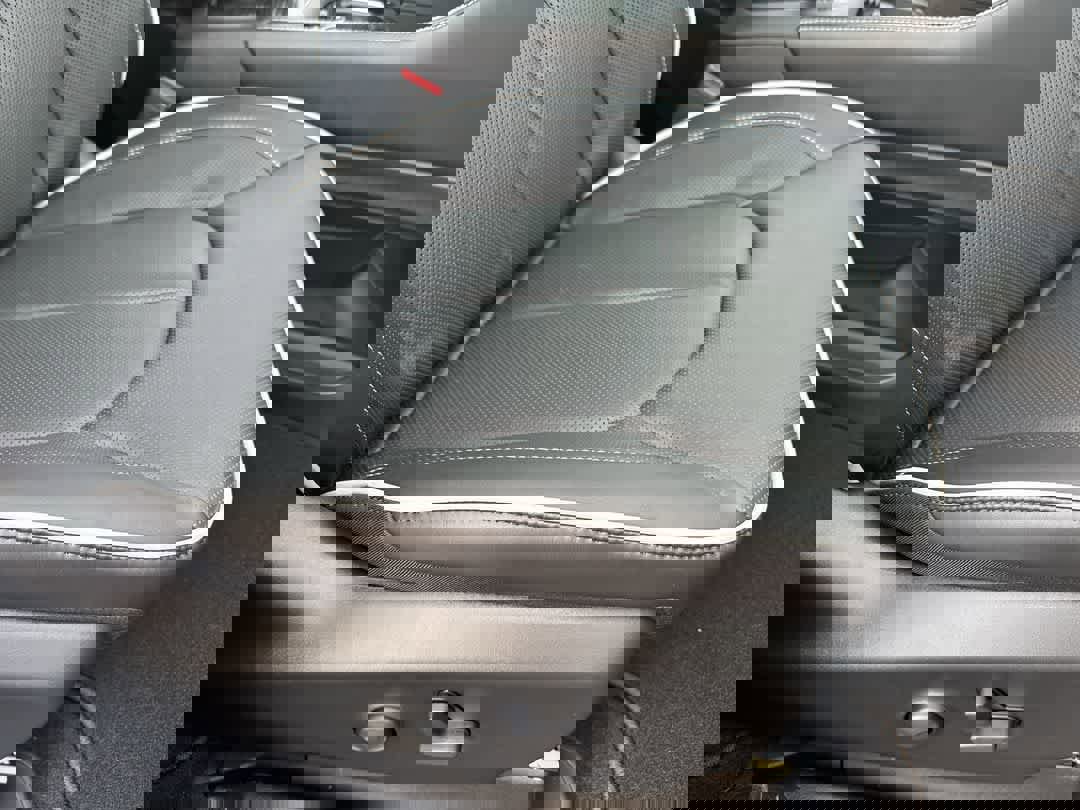 New 2026 Chrysler Pacifica Limited w/ S Appearance Package image 26