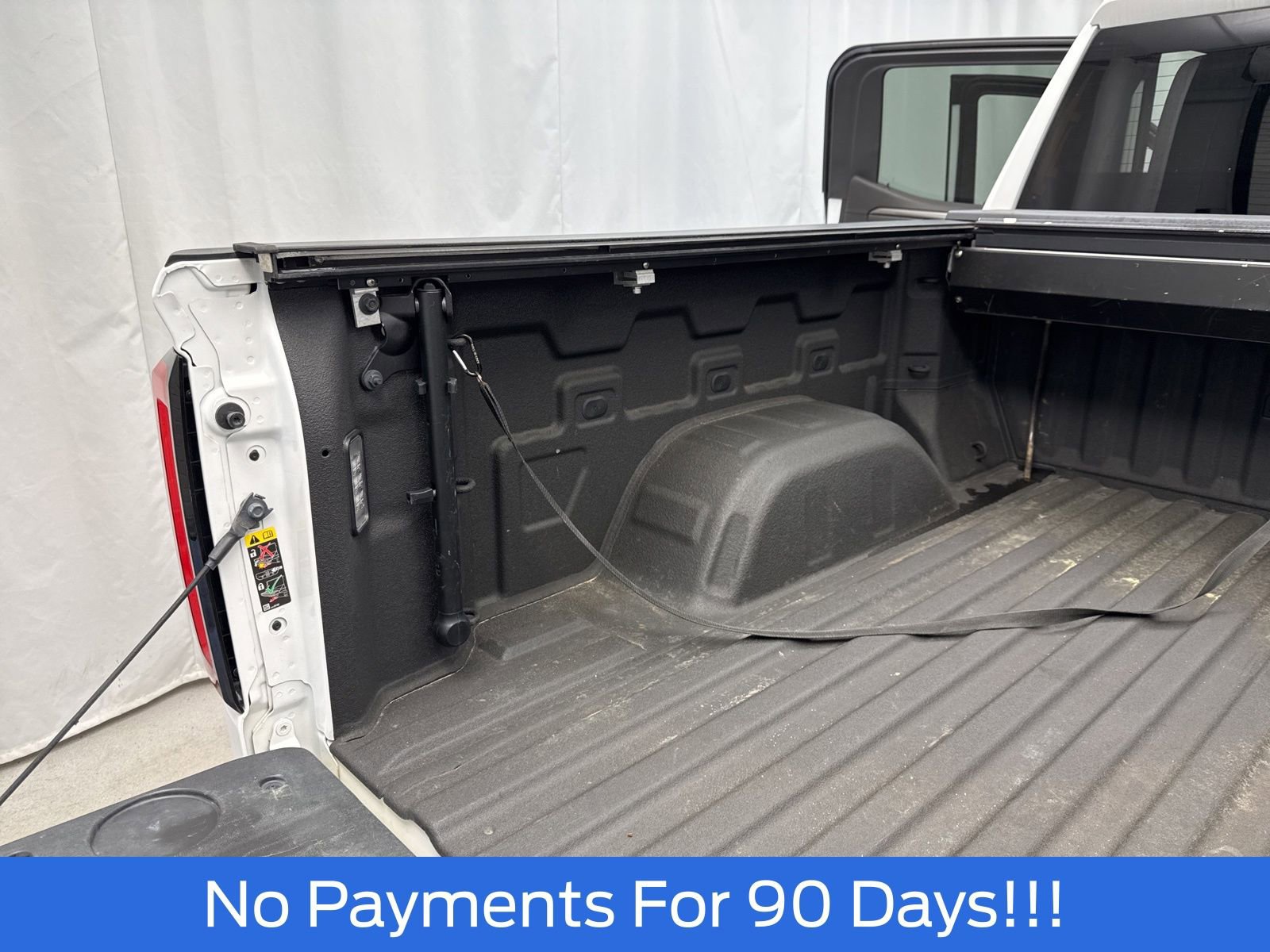 Used 2022 GMC Sierra 1500 AT4 w/ Technology Package AWD/4WD image 44