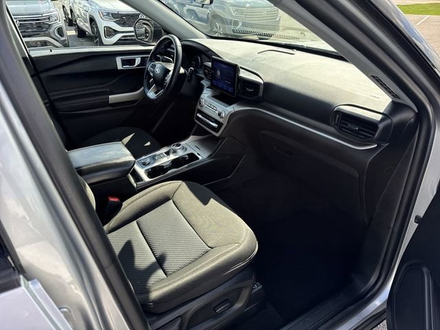 Used 2022 Ford Explorer XLT w/ Class IV Trailer Tow Package image 28