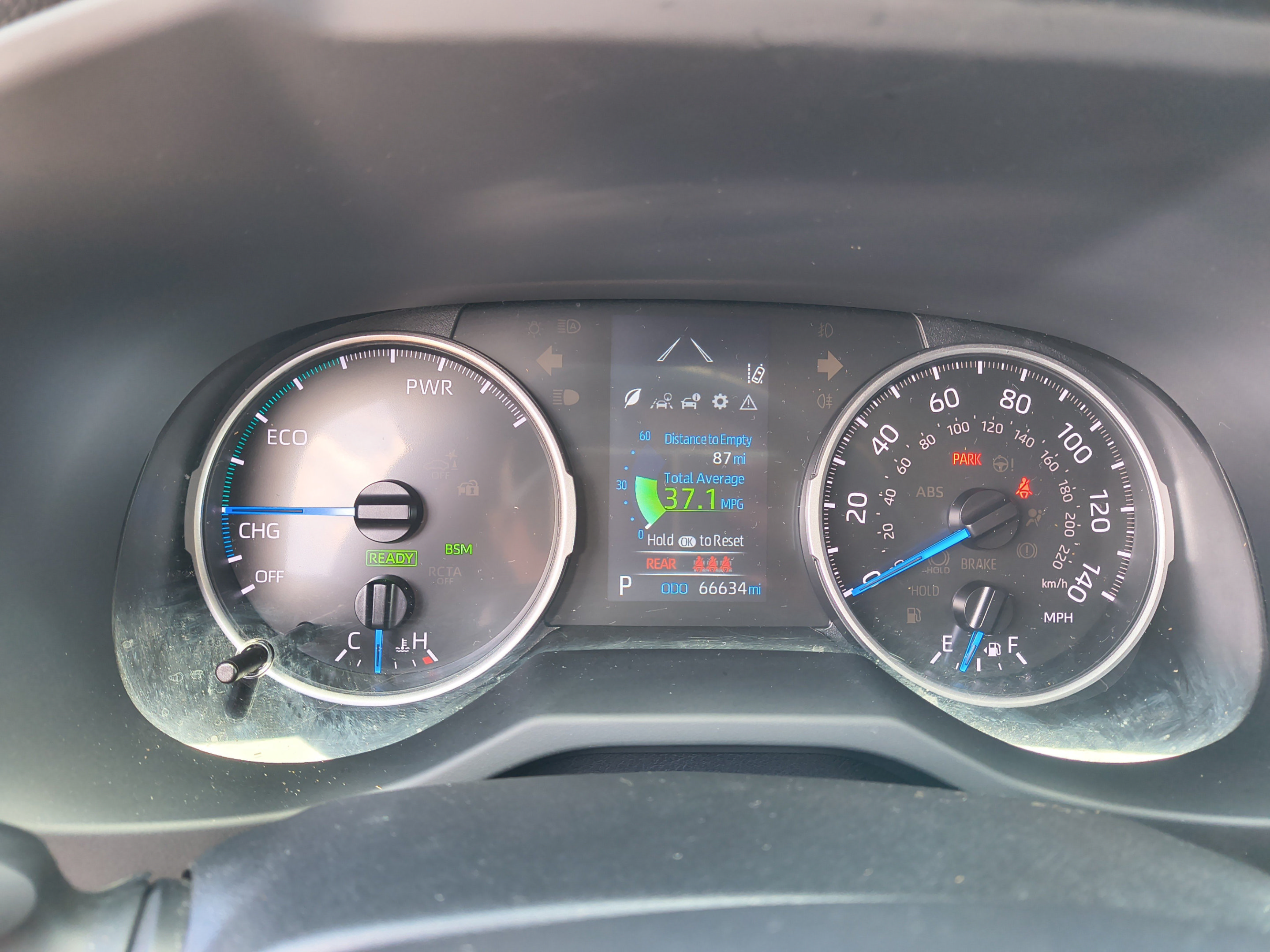 Used 2021 Toyota RAV4 XLE Premium AWD/4WD image 31