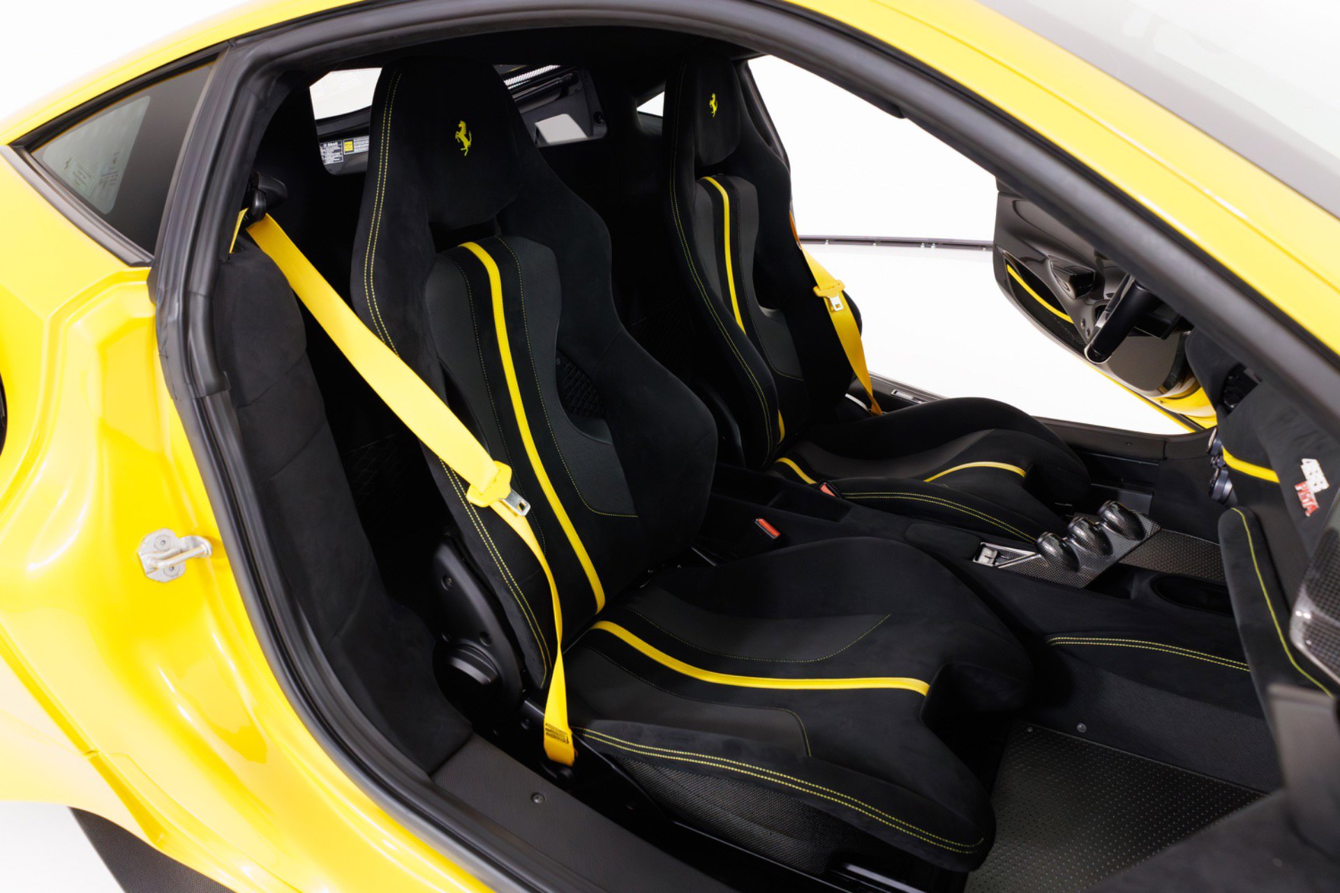 Used 2020 Ferrari 488 Pista image 32