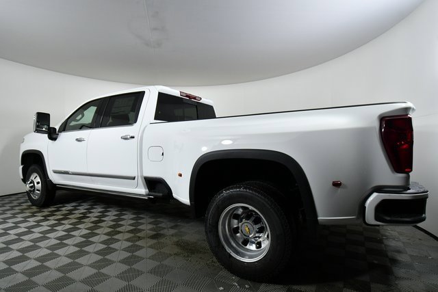 New 2026 Chevrolet Silverado 3500 High Country w/ Technology Package image 14