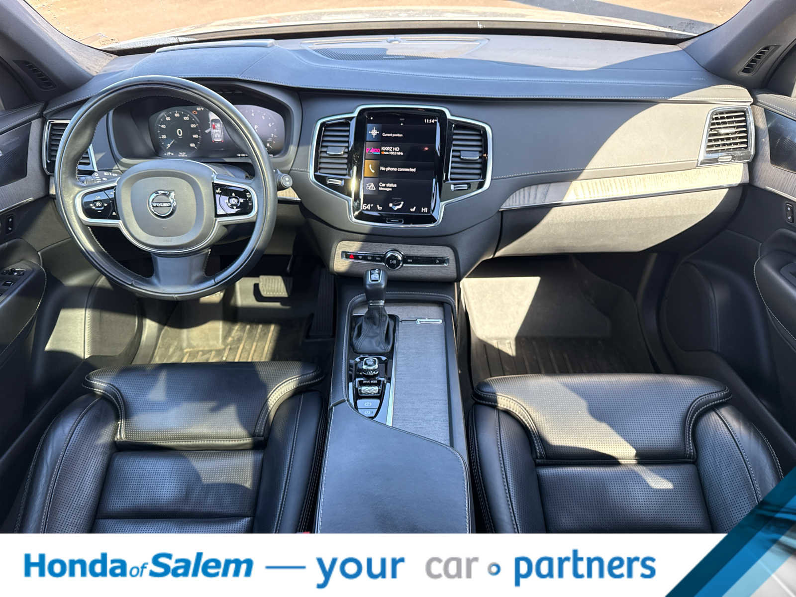 Used 2020 Volvo XC90 T6 Inscription w/ Protection Package image 10