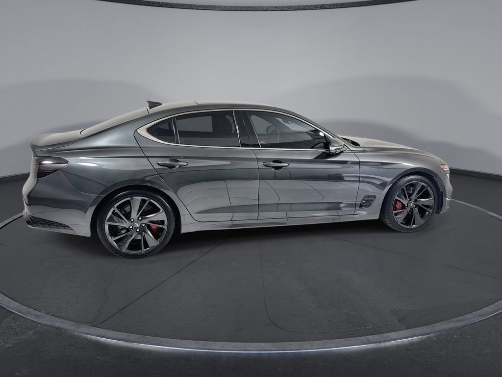 Used 2022 Genesis G70 2.0T RWD image 9