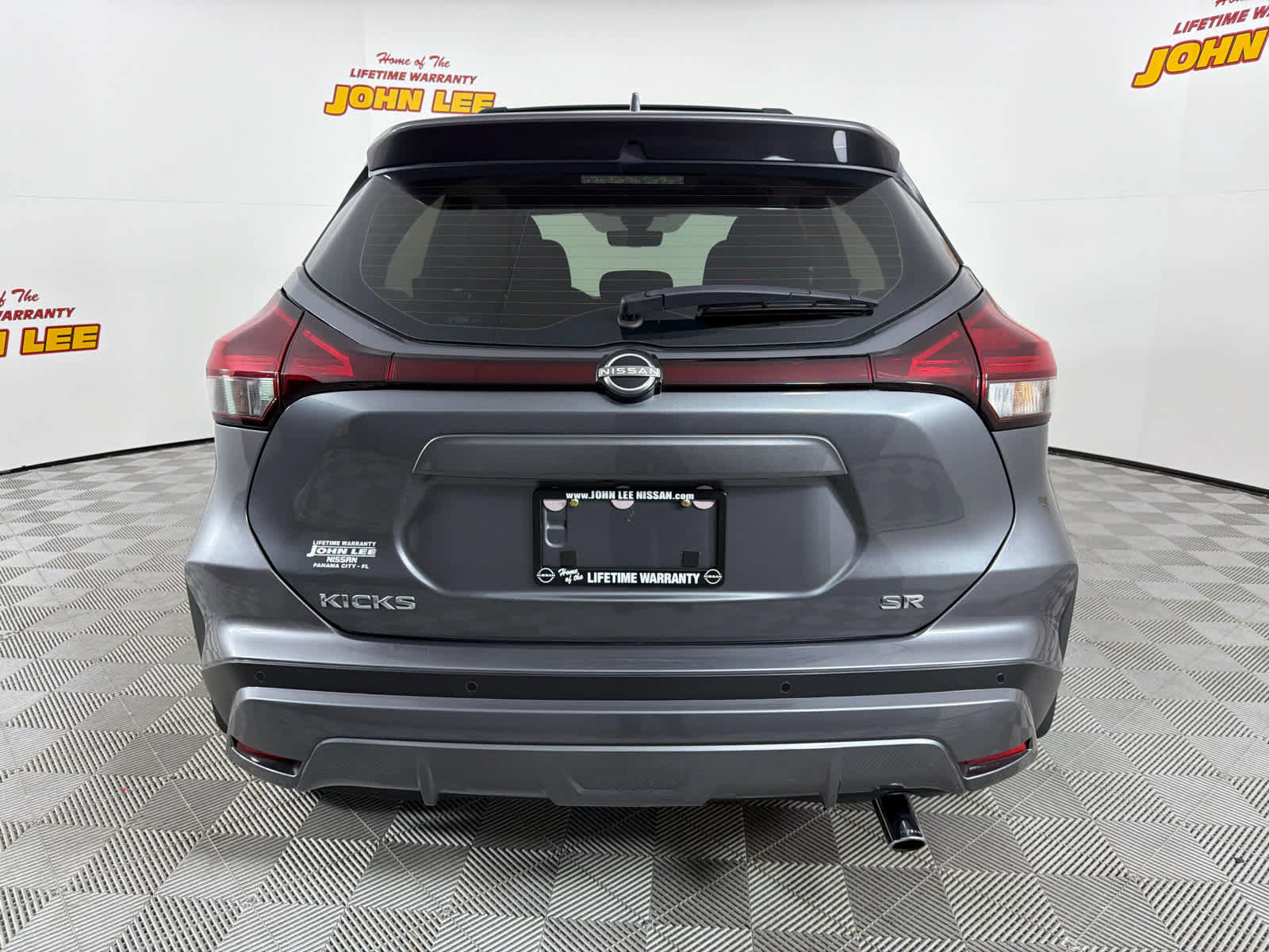 Used 2022 Nissan Kicks SR w/ Interior Electronics Package image 4