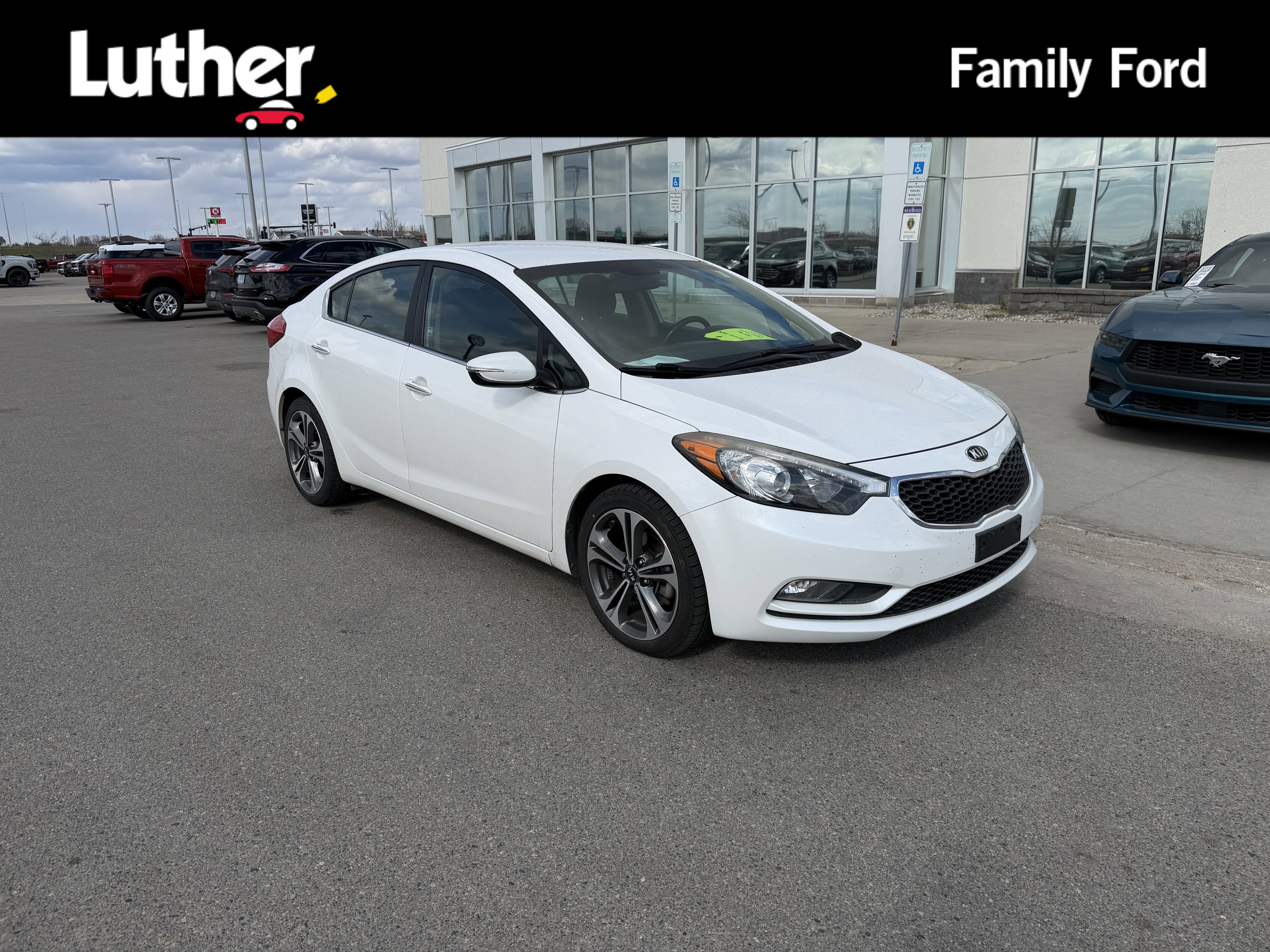 Used 2015 Kia Forte EX w/ UVO Package W/17" Alloys